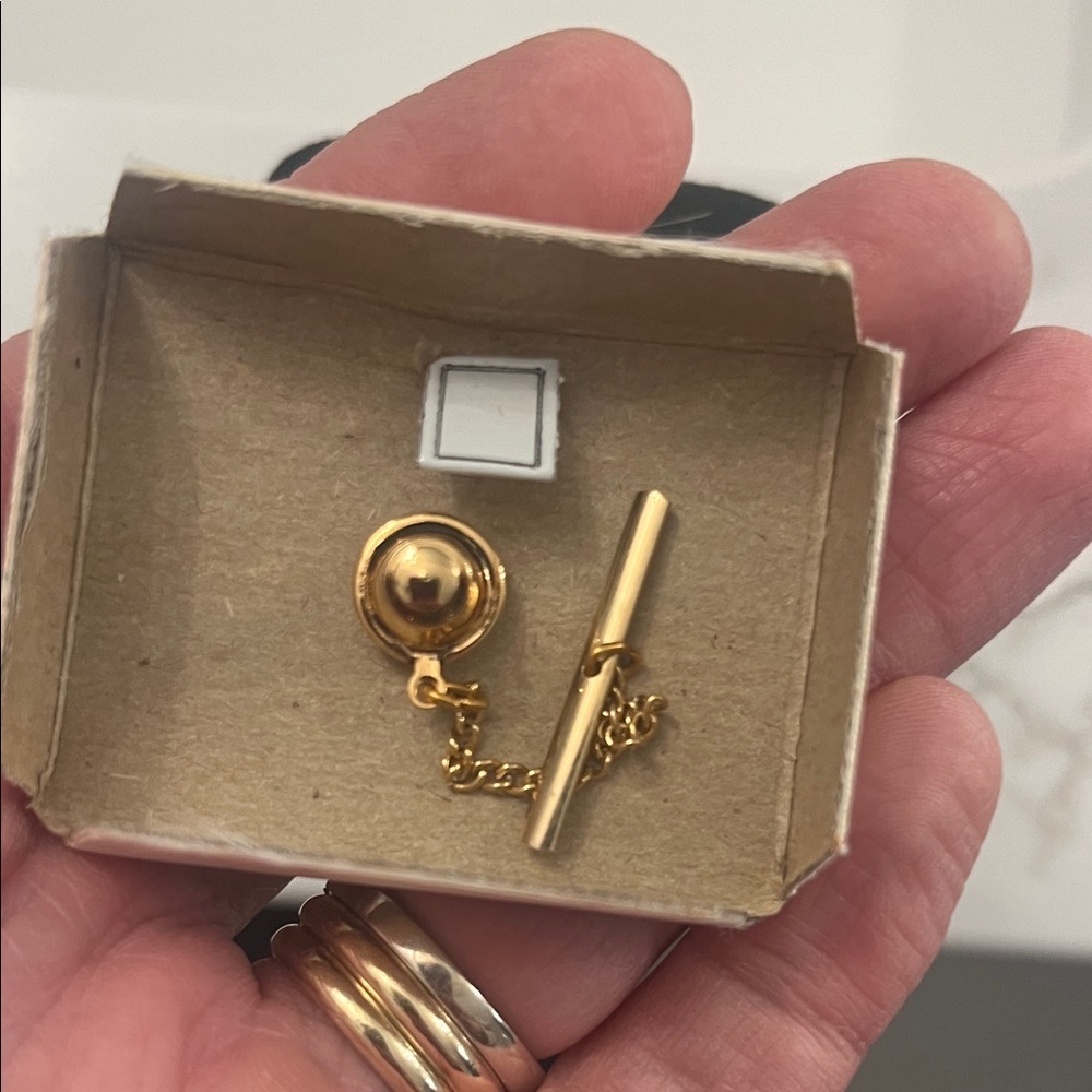 SWANK Gold Tie pin with Tiger Eye Stone - Picture 3 of 4